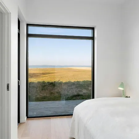 Simple Elegance And Panoramic Sea View At Kulhuse * Jægerspris