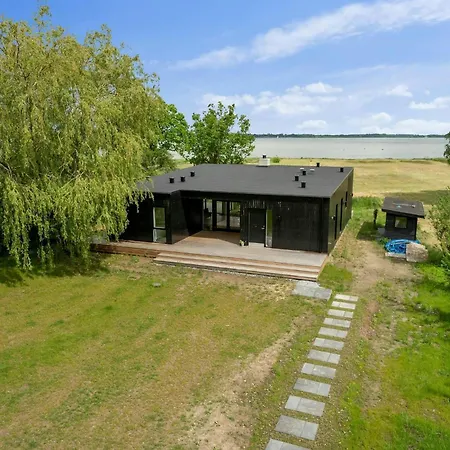 Simple Elegance And Panoramic Sea View At Kulhuse بيت للعطل